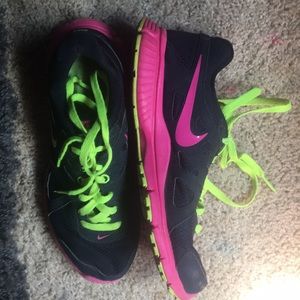 Nike Running Shoes (Revolution 2)